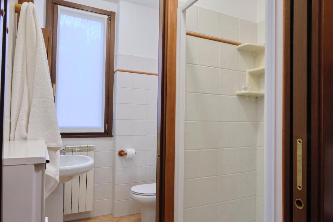 Apartamento 10' From Malpensa Casa Moderna, Netflix & Wi-Fi Casorate Sempione Exterior foto