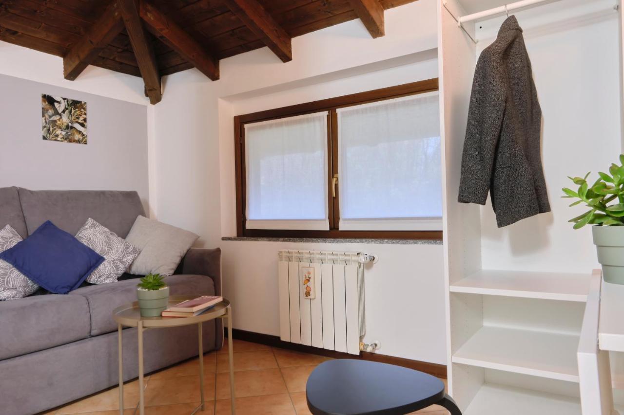Apartamento 10' From Malpensa Casa Moderna, Netflix & Wi-Fi Casorate Sempione Exterior foto